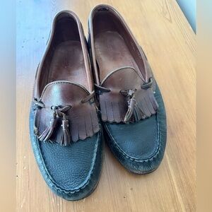 Allen Edmonds Nashua Tassel Loafers Size 9 1/2 EEE Black and Brown